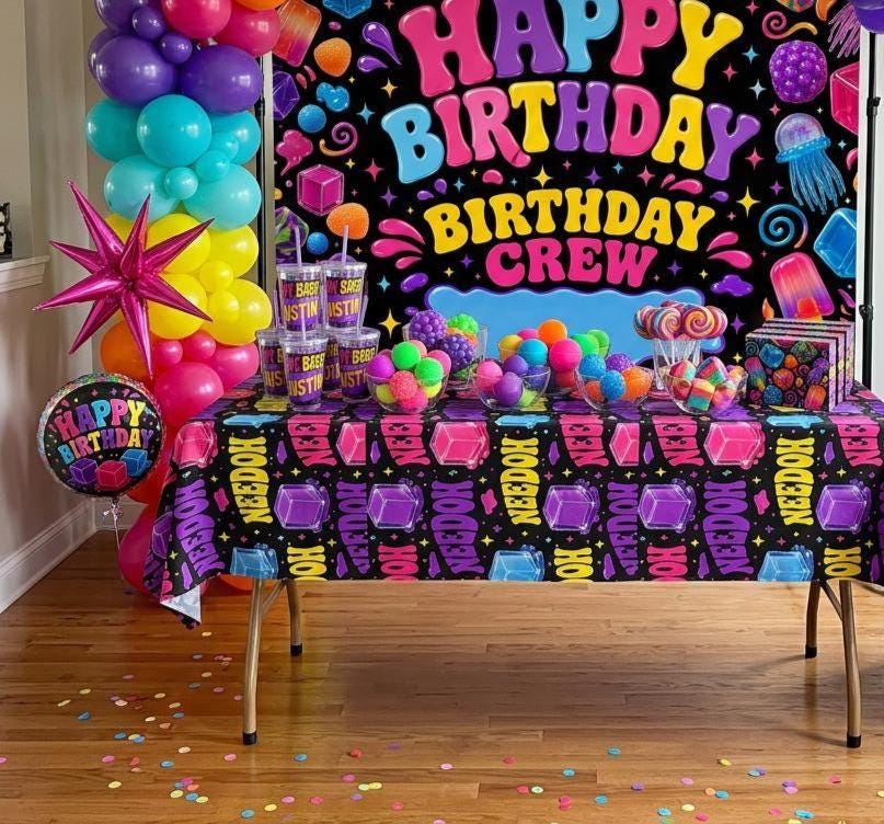 Neon Comic Pop Art , Tablecloth | Vibrant Repeating Word Pattern, Needoh Party